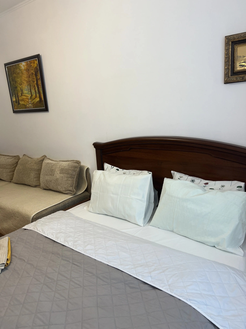 Квартира Комфортная Трехкомнатная в Самом Центре