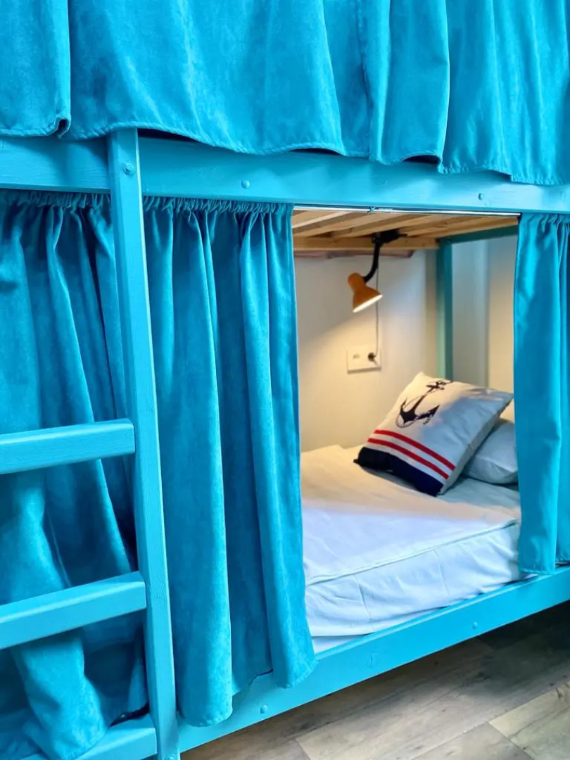 Отель Компас