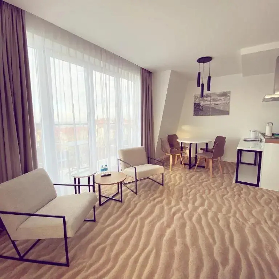 Апартаменты Улучшенные с Панорамным Окном Park House