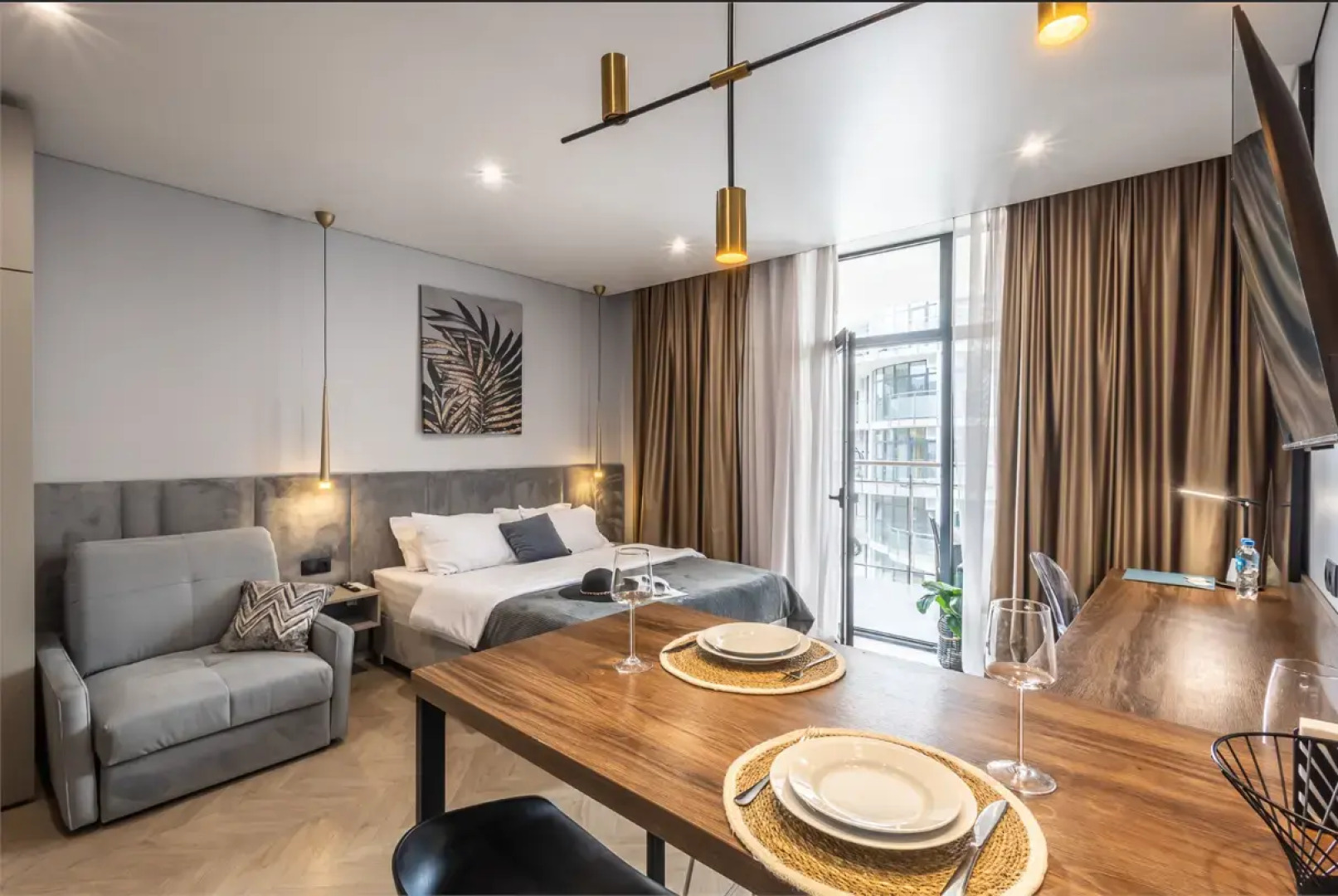 Апартаменты Крымский Рей Студия Africa боковой вид на море