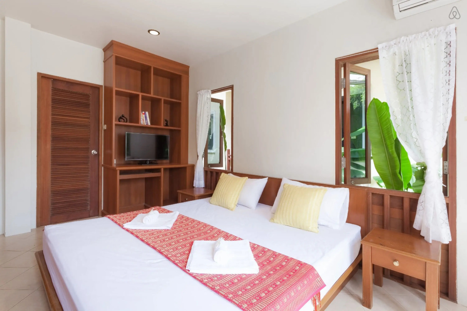 Вилла Behind The Sea