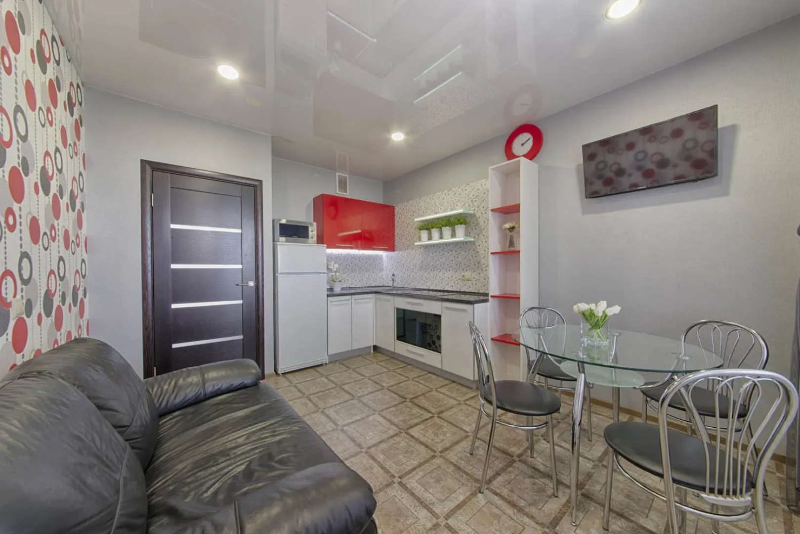 Апартаменты 2-комнатные HomeApart Скрыганова, 4А