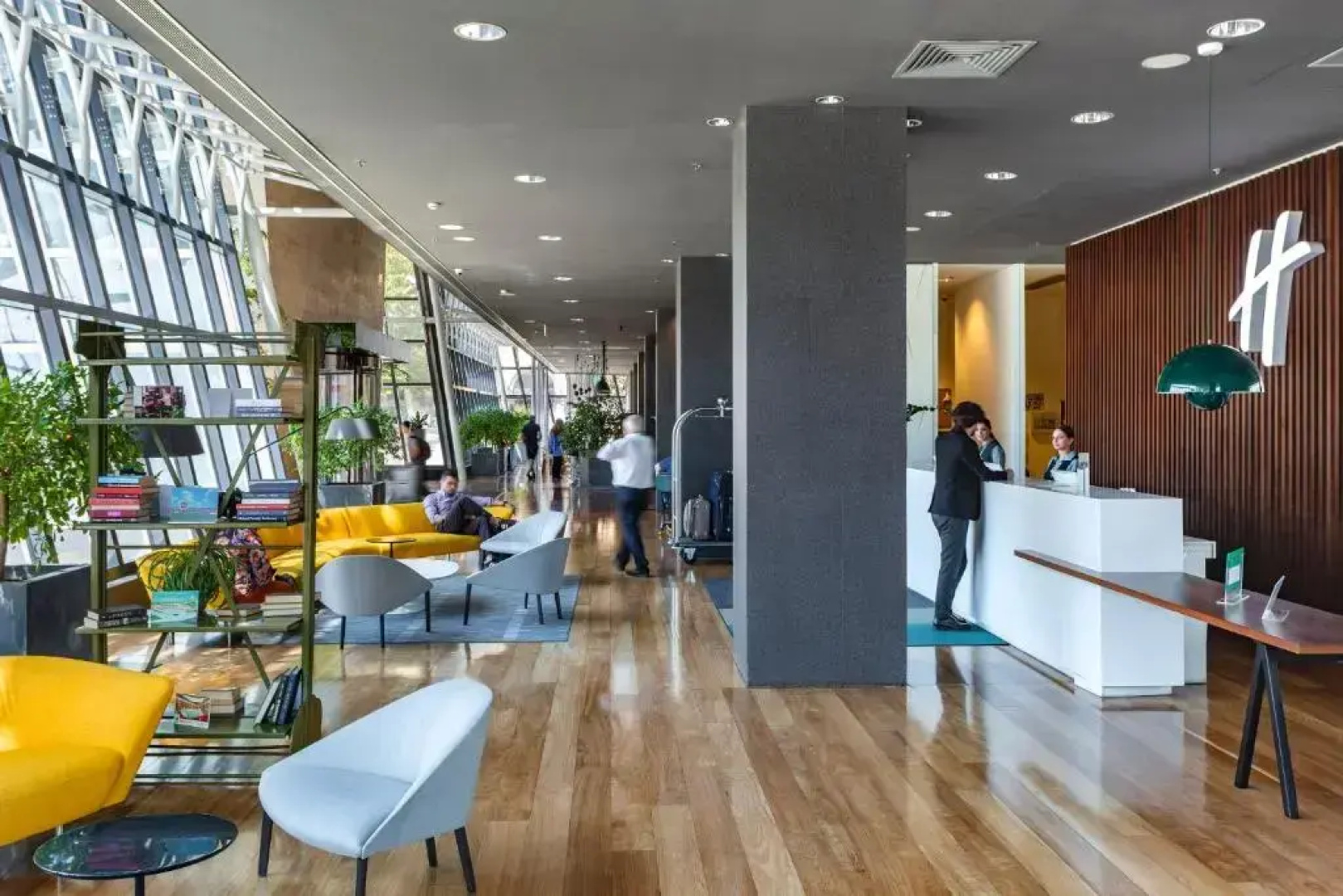 Отель Holiday Inn Тбилиси