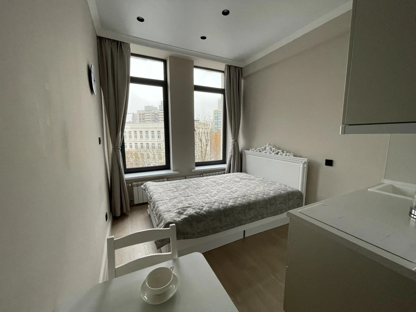 Апартаменты Светлый Люкс Вернадка