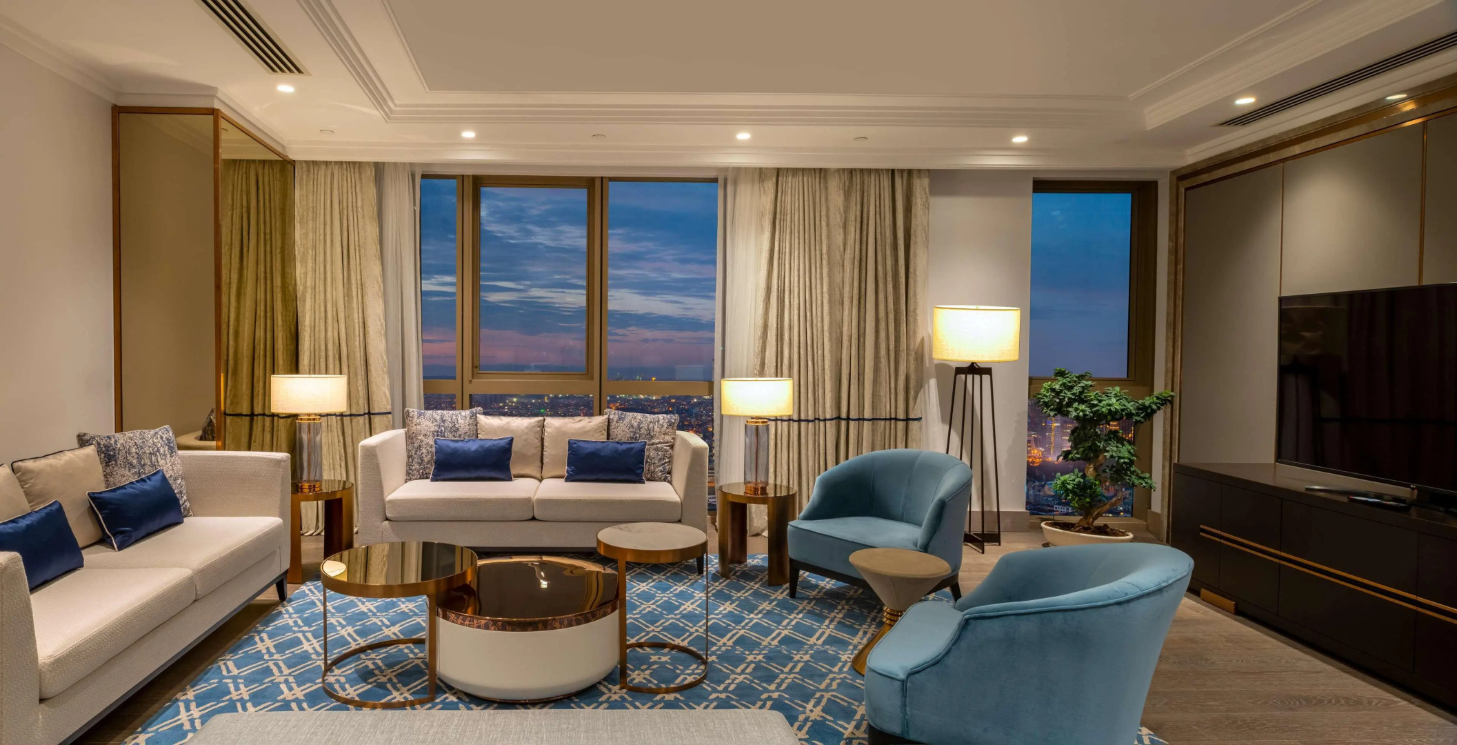 Отель Centro Westside by Rotana