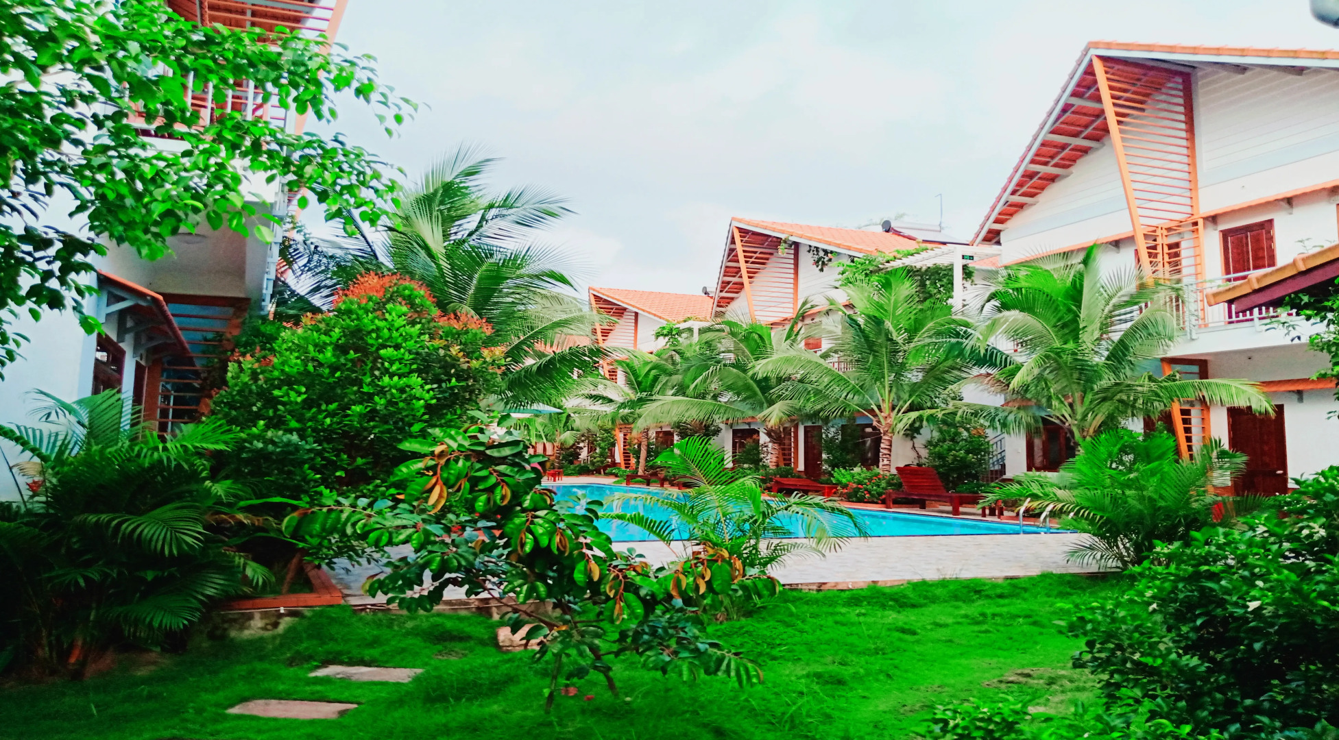 Отель Camellia Resort & Spa