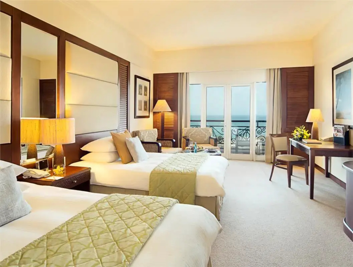 Danat Jebel Dhanna Resort