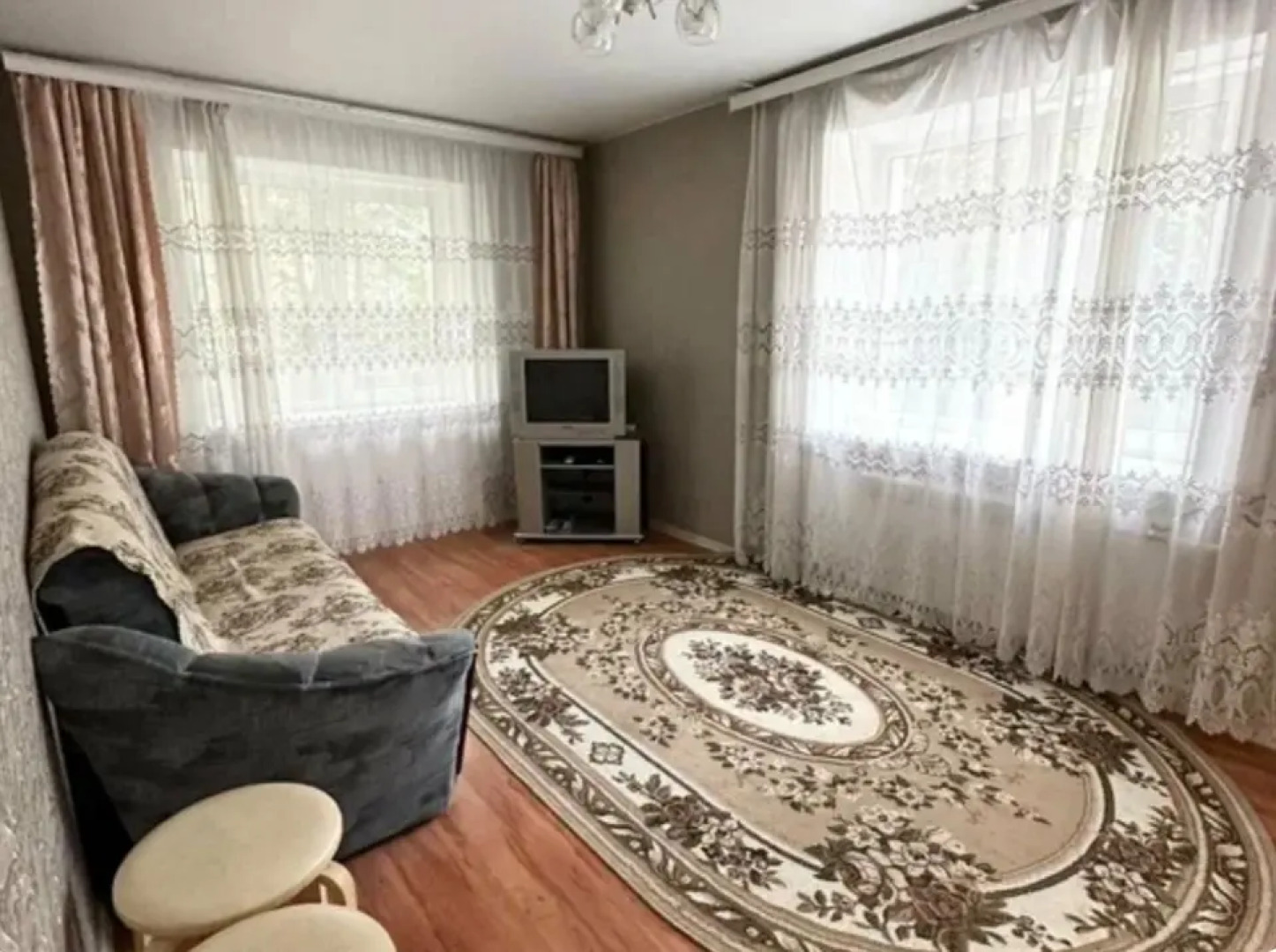 Квартира Двухкомнатная квартира в районе рынка