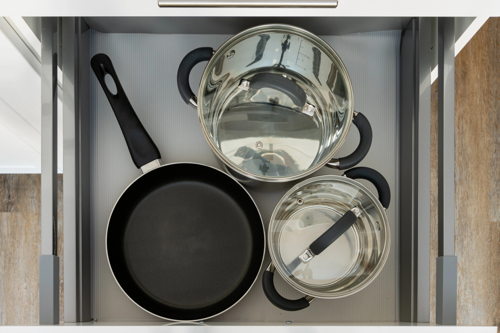 Апартаменты Beige apartment in a historic building in the city center