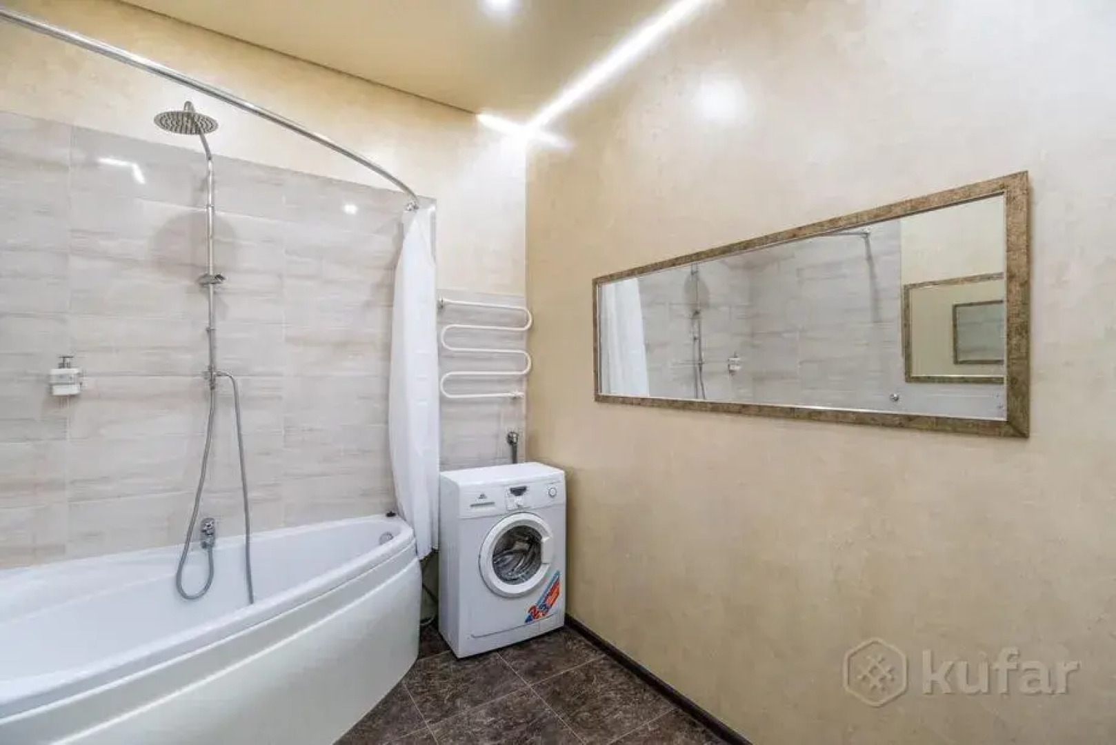 Апартаменты Большая шикарная двушка в самом центре Минска (ГУМ)