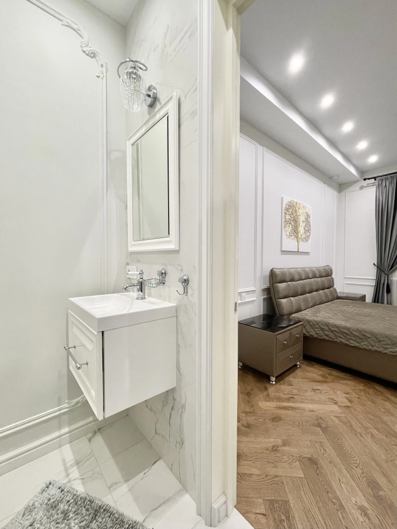 Апартаменты 4-комнатные HomeApart Свердлова, 26