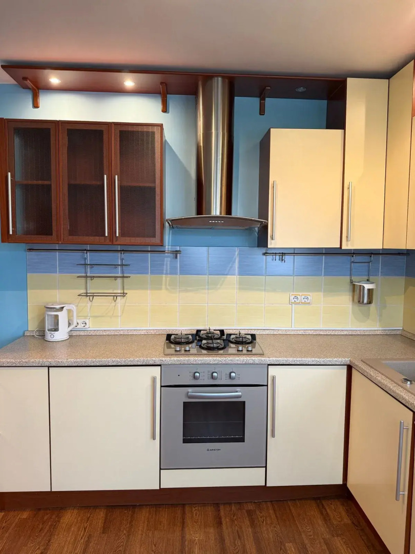 Квартира 2-комнатная ул. Азина 5/1