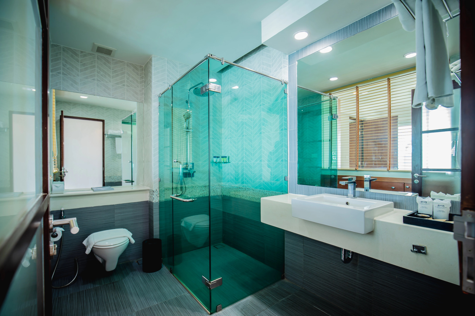 Отель KC Resort & Over Water Villas