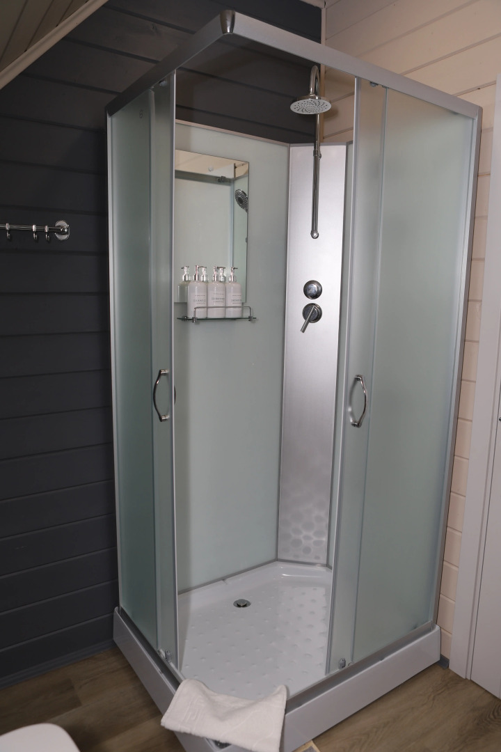 Частный дом Двухэтажный барнхаус с видом на горы