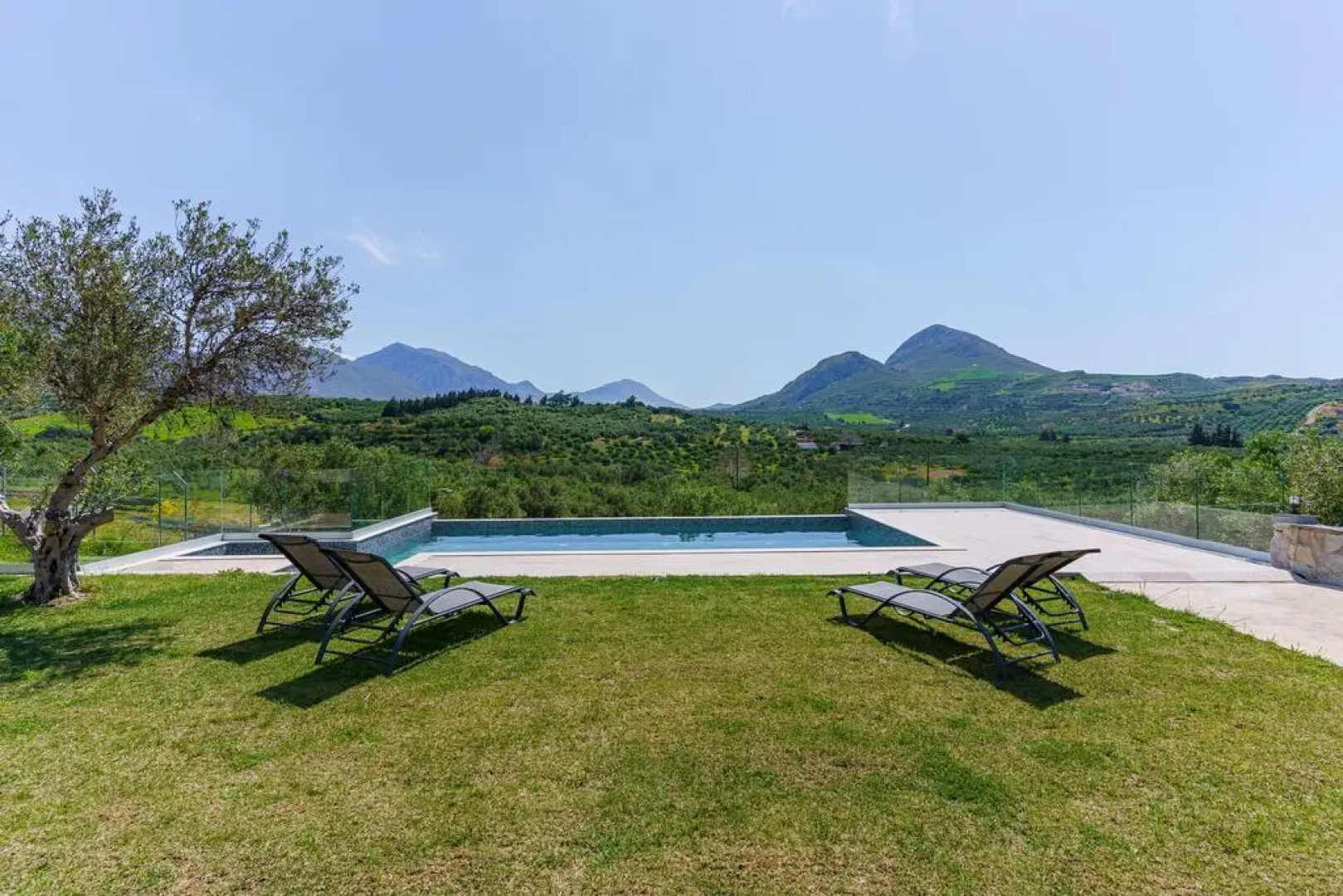 Вилла Allcretevillas