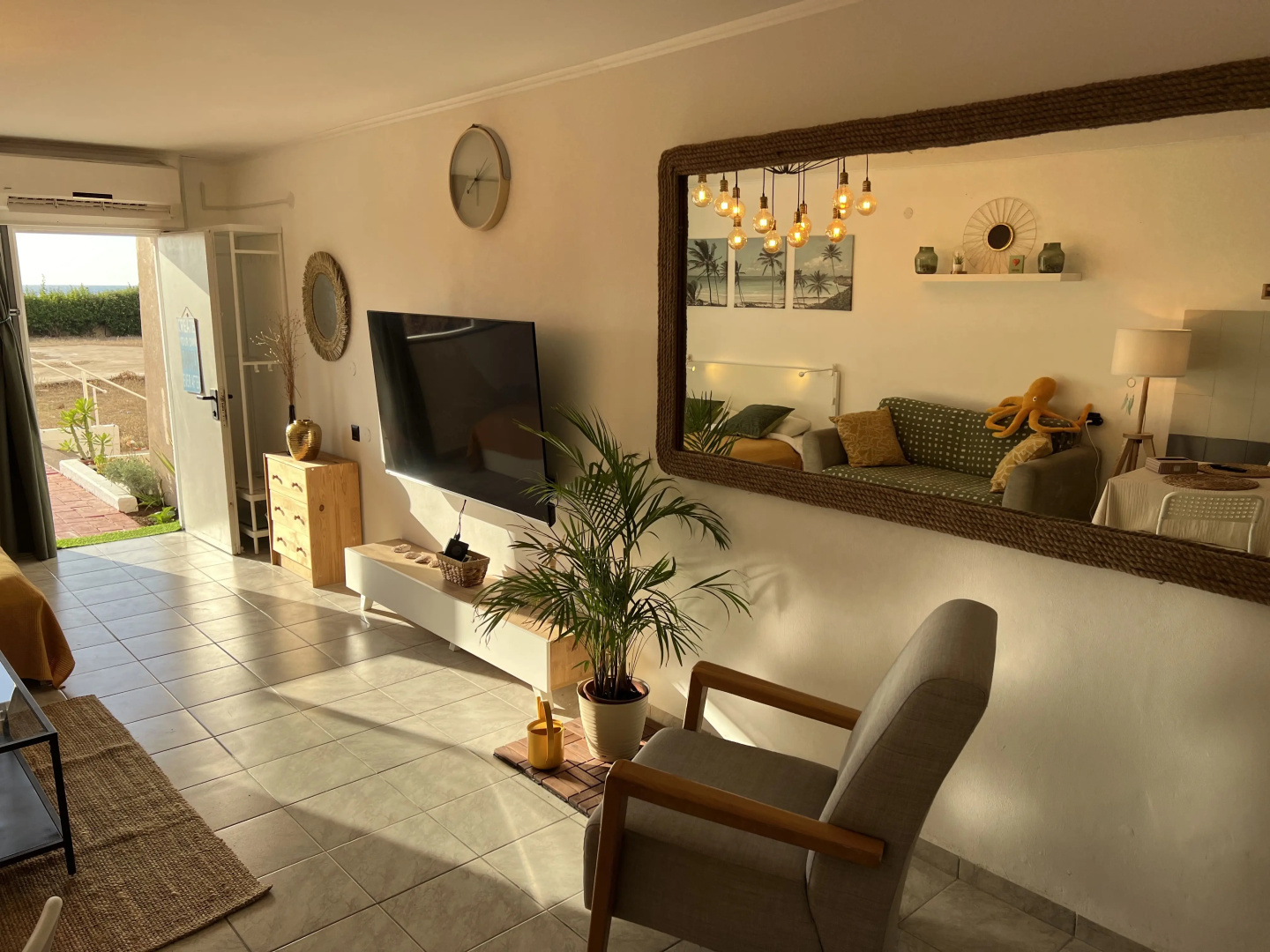 Квартира GW014 Gugel Waves Patio and Pool Seaview
