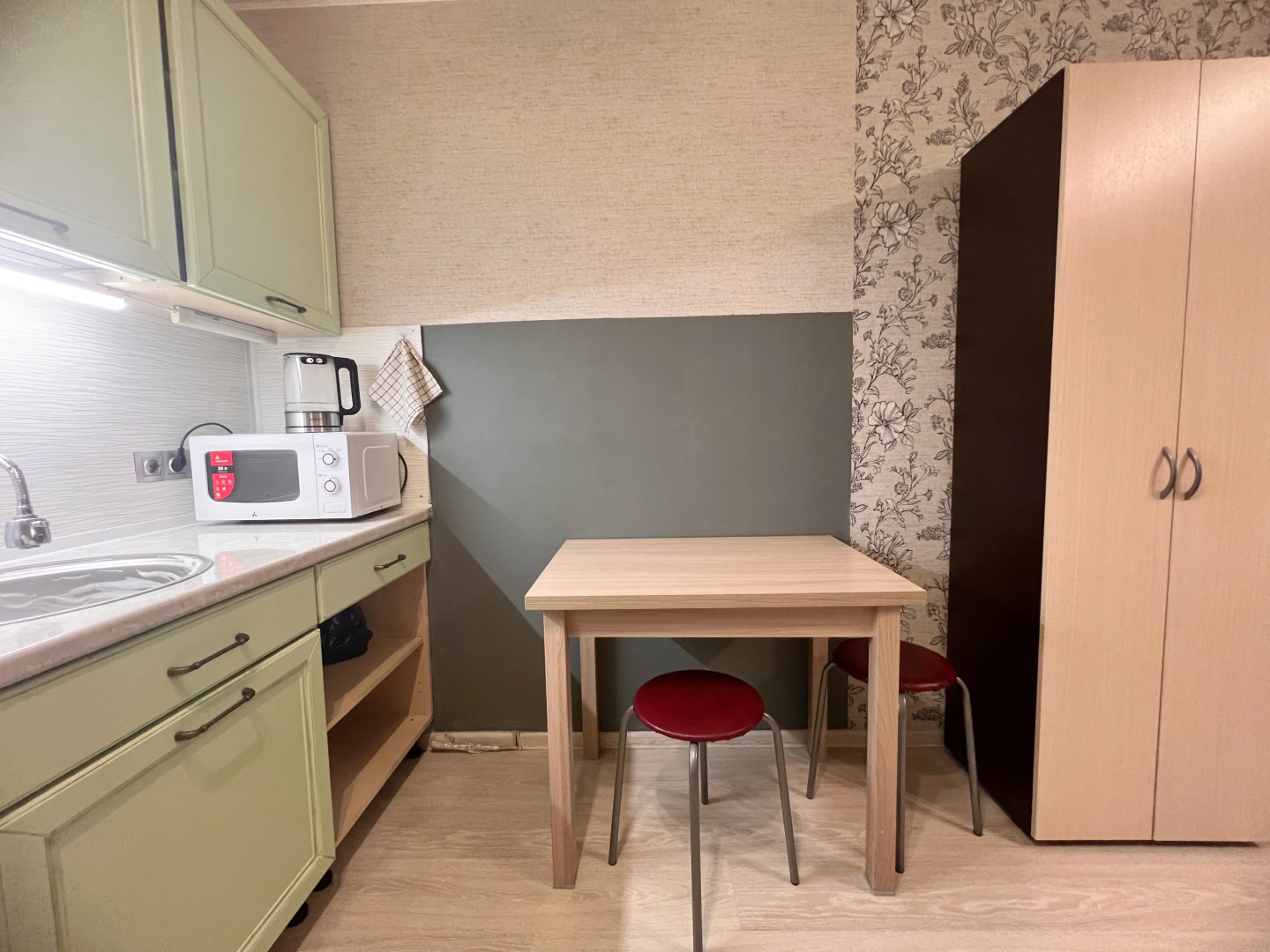 Квартира Студия Nevabed в Металлострое На Садовой