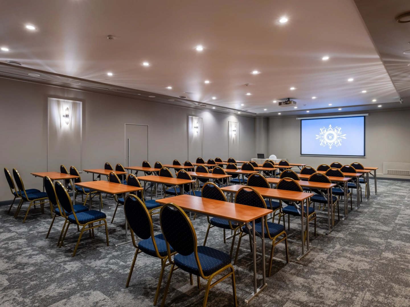 Отель Атриум Палас