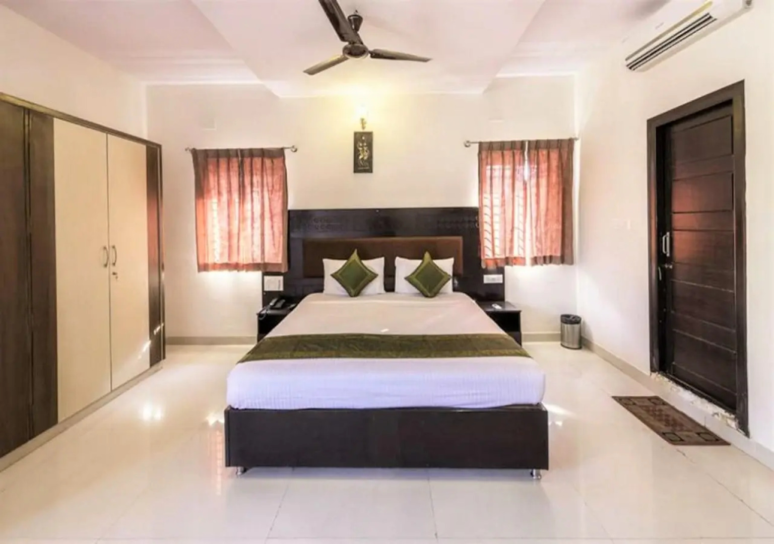 Бутик-отель 4 Seasons suites