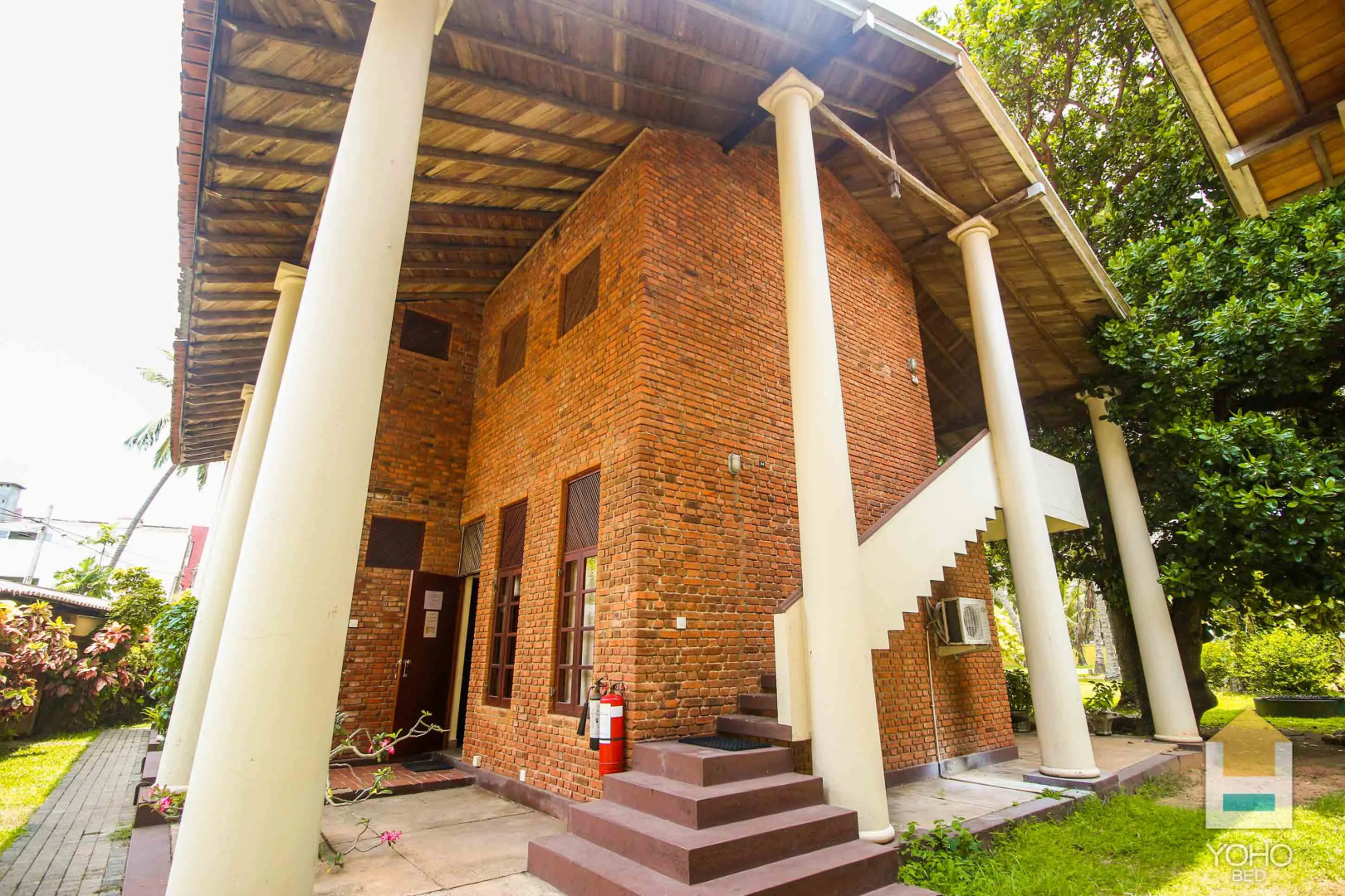 Отель Yoho Rivi Ras