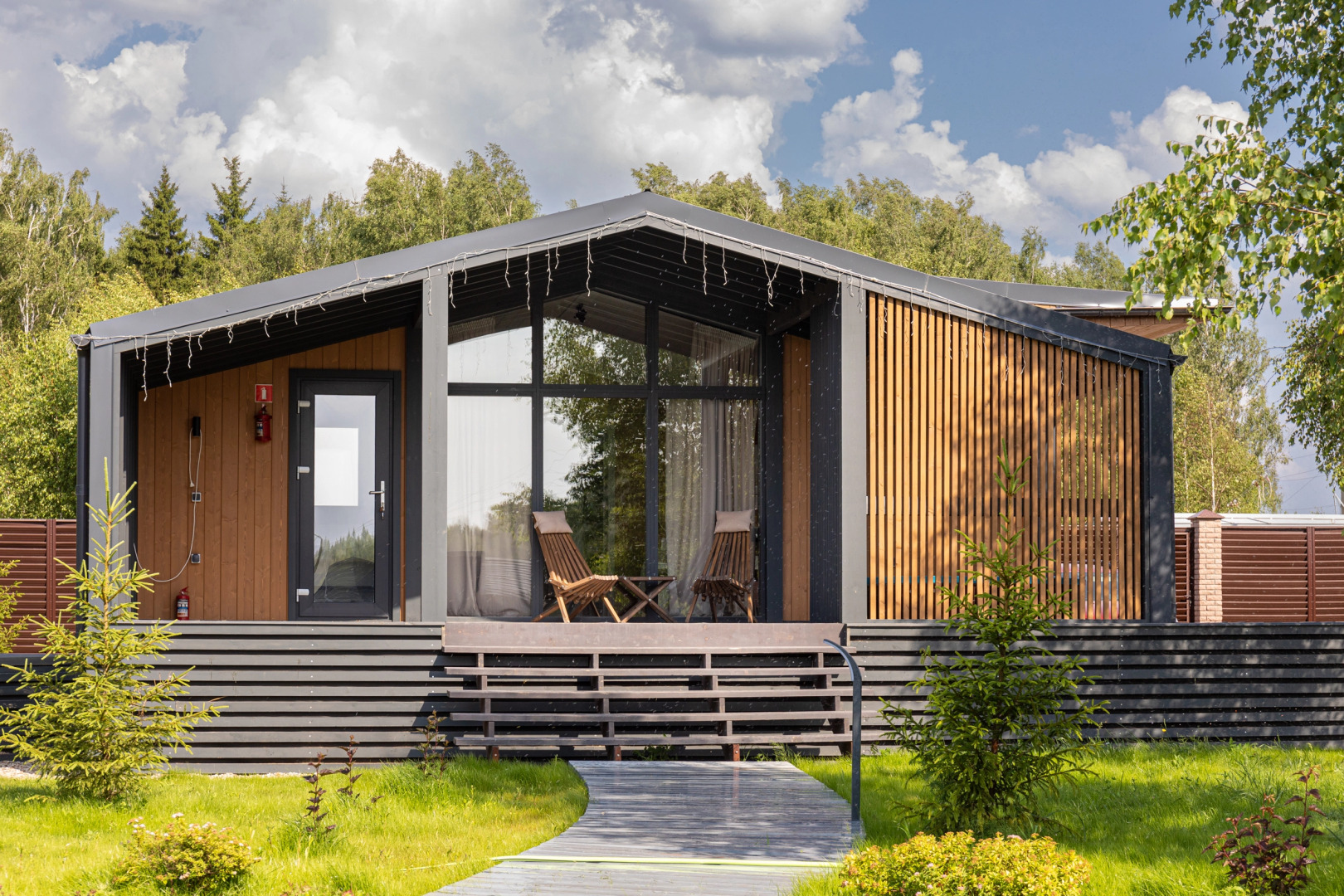 Гостевой дом Garnet Holiday. МИР