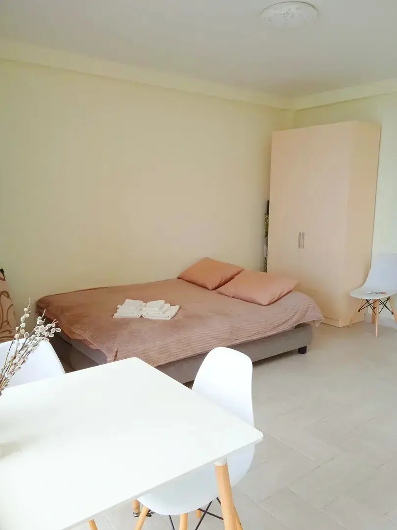 Студия на улице Западная