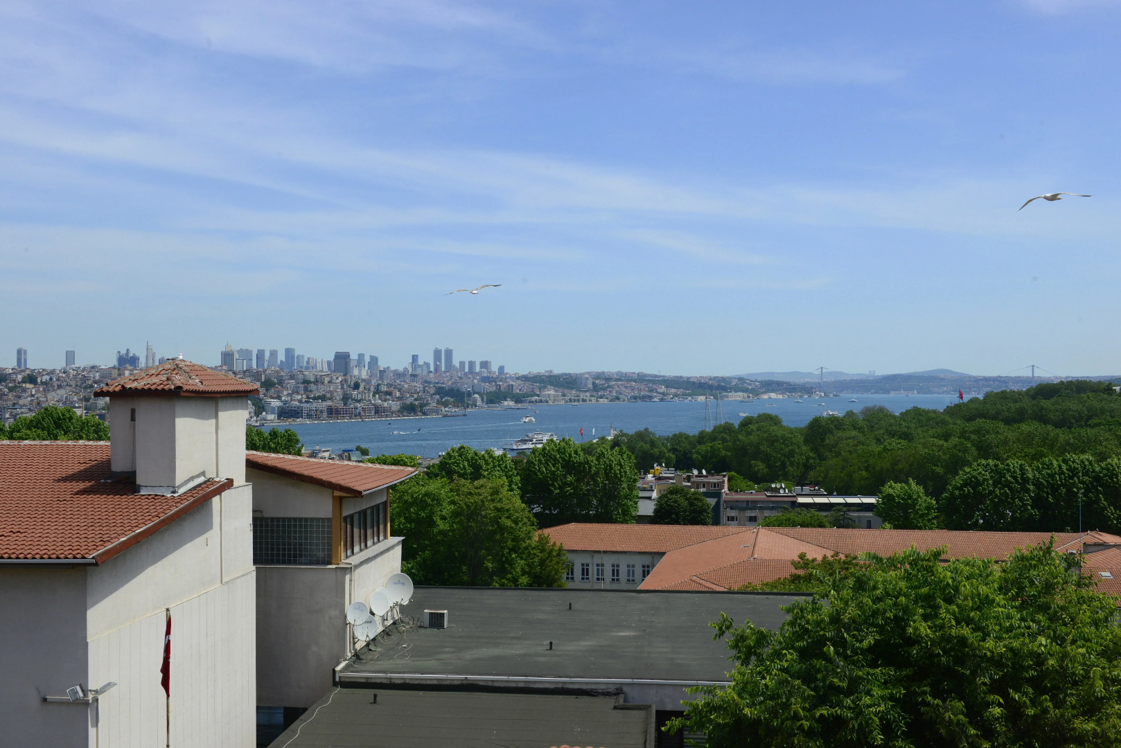 Отель Agora Life