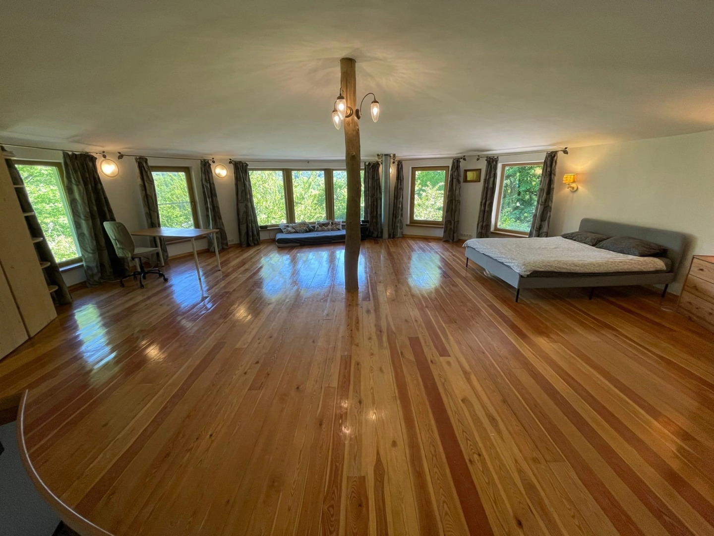 Круглый Дом в Горах