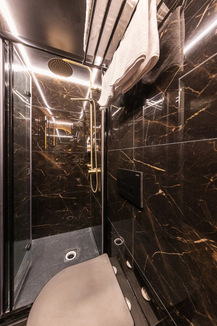 Апартаменты StudioV Batman