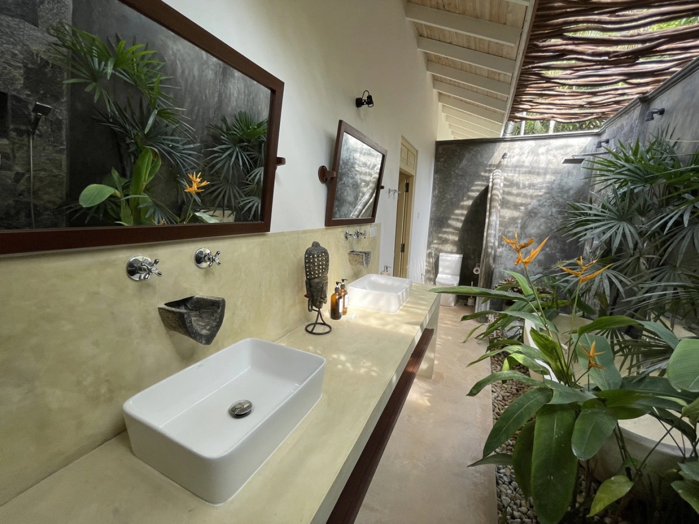 Вилла Claire Villa by Younger Villas & Resorts