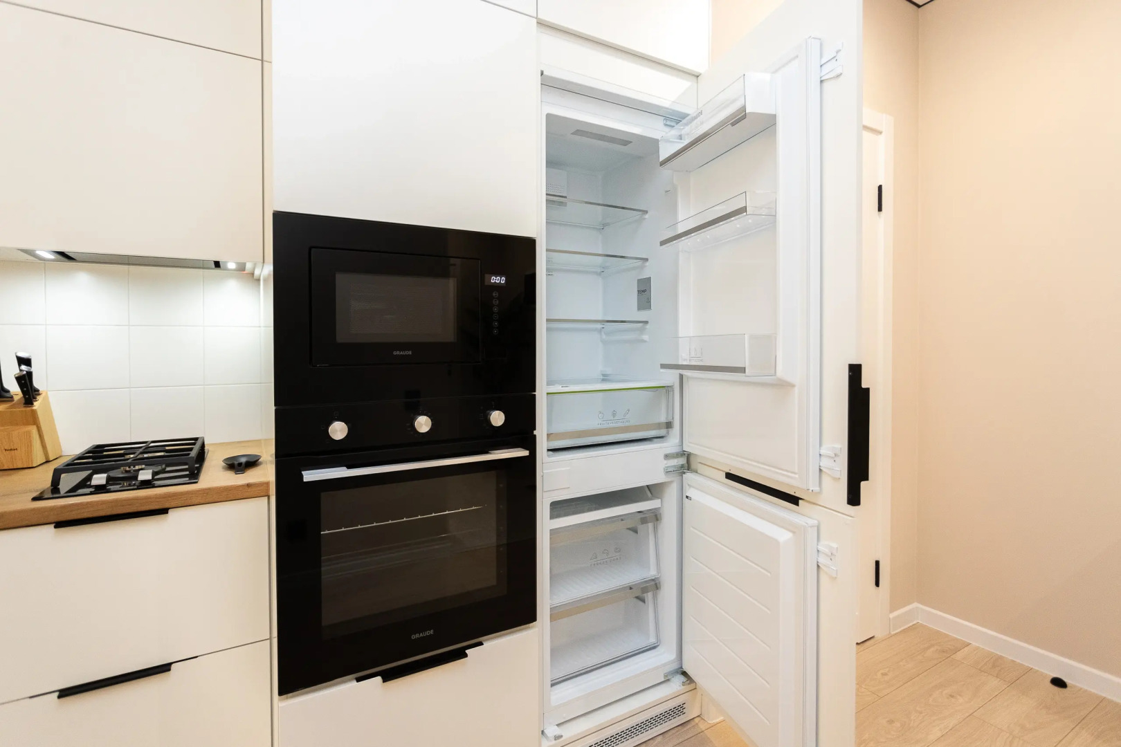 Квартира Уютная евро-двушка рядом с Рыбной деревней