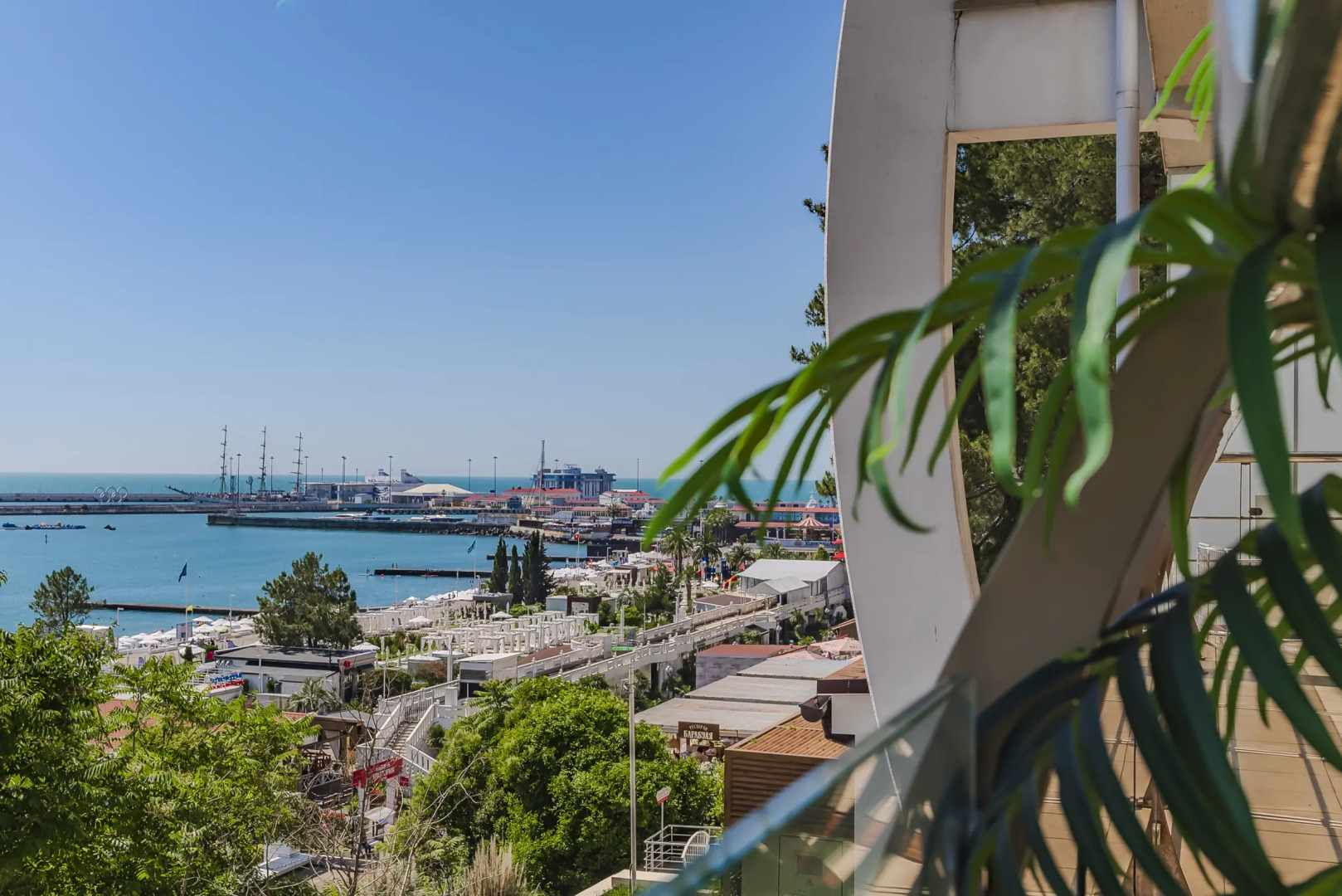 Отель Серенити Премиум