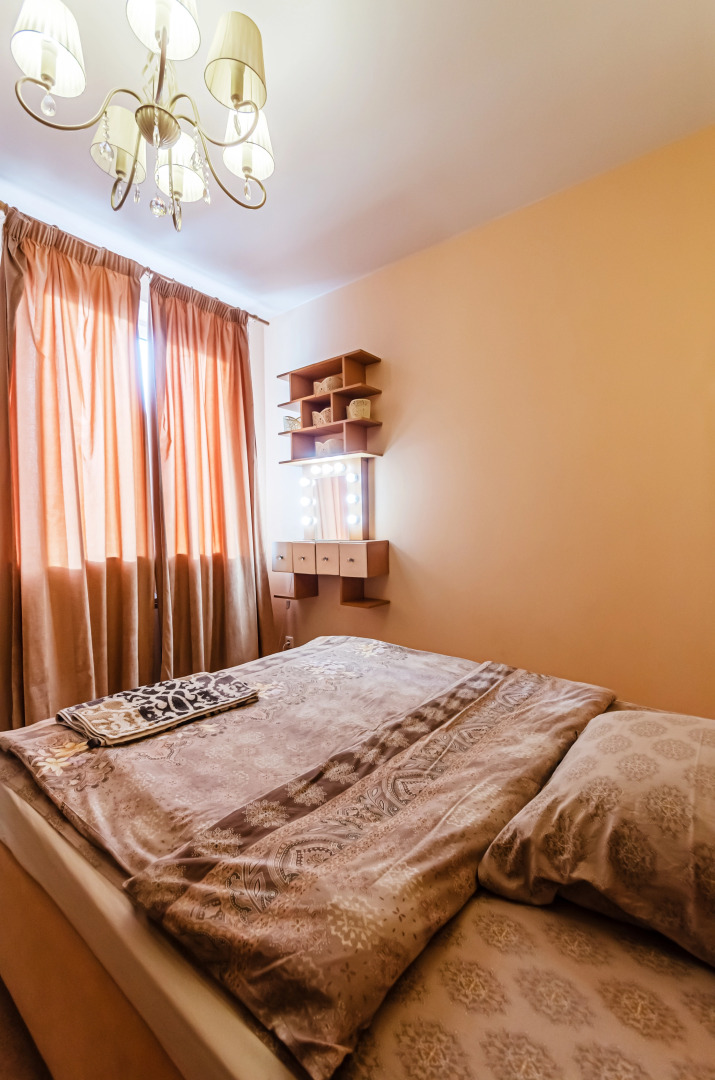 Апартаменты 2-к Квартира на Лукачева 4