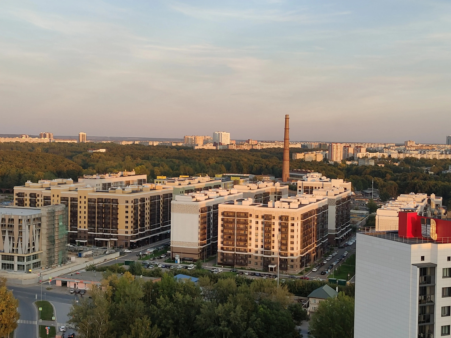 Апартаменты видовые двухкомнатные у метро на 24 этаже