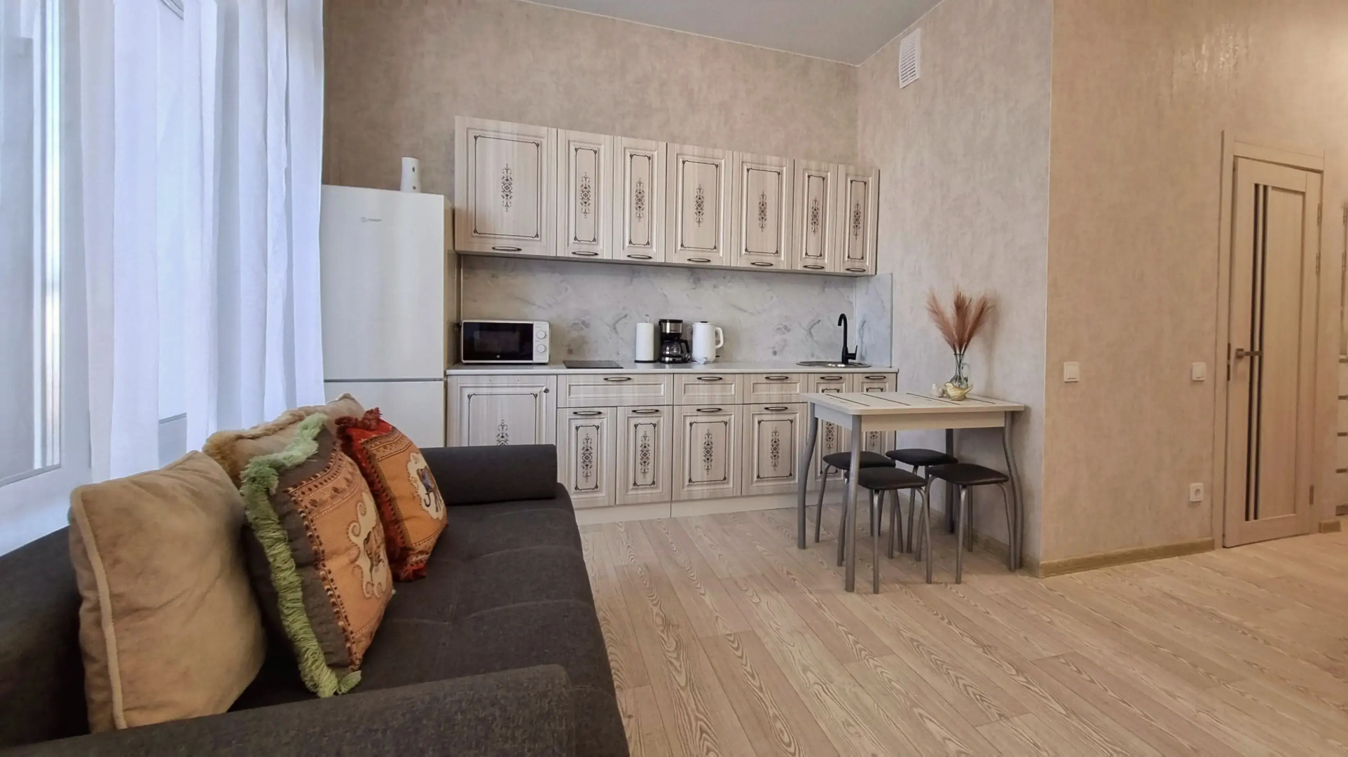 Апартаменты Рыжий Кот у Мира