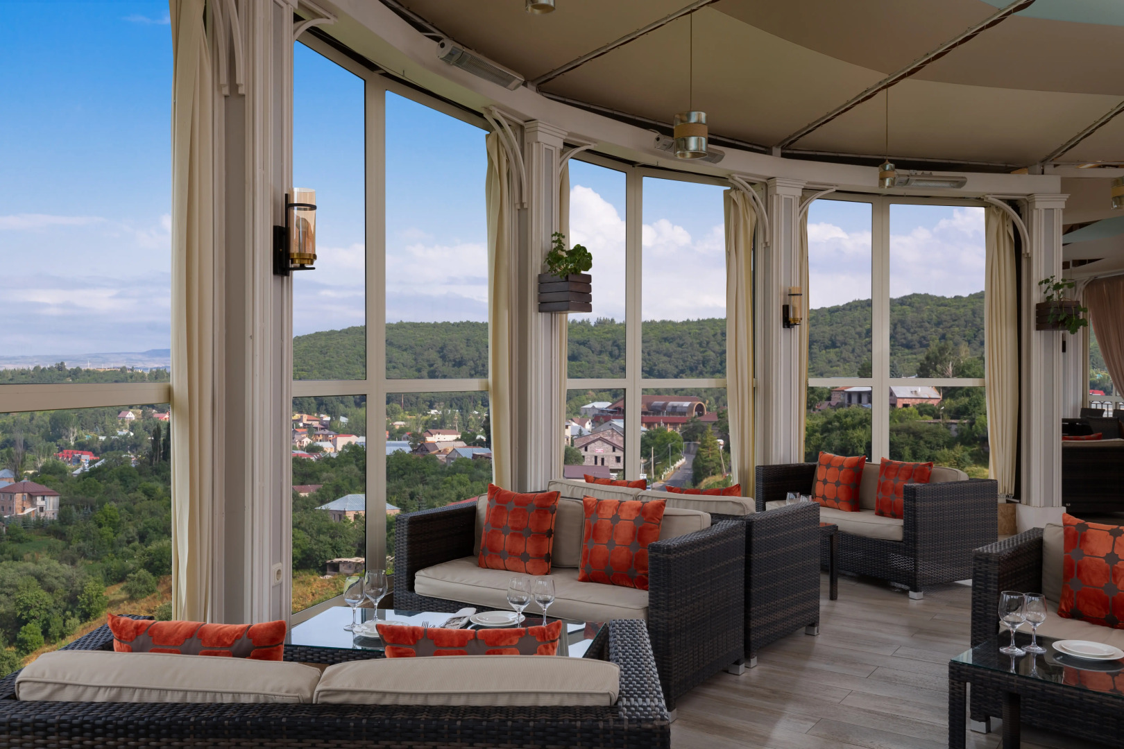 Отель Tsaghkadzor Marriott