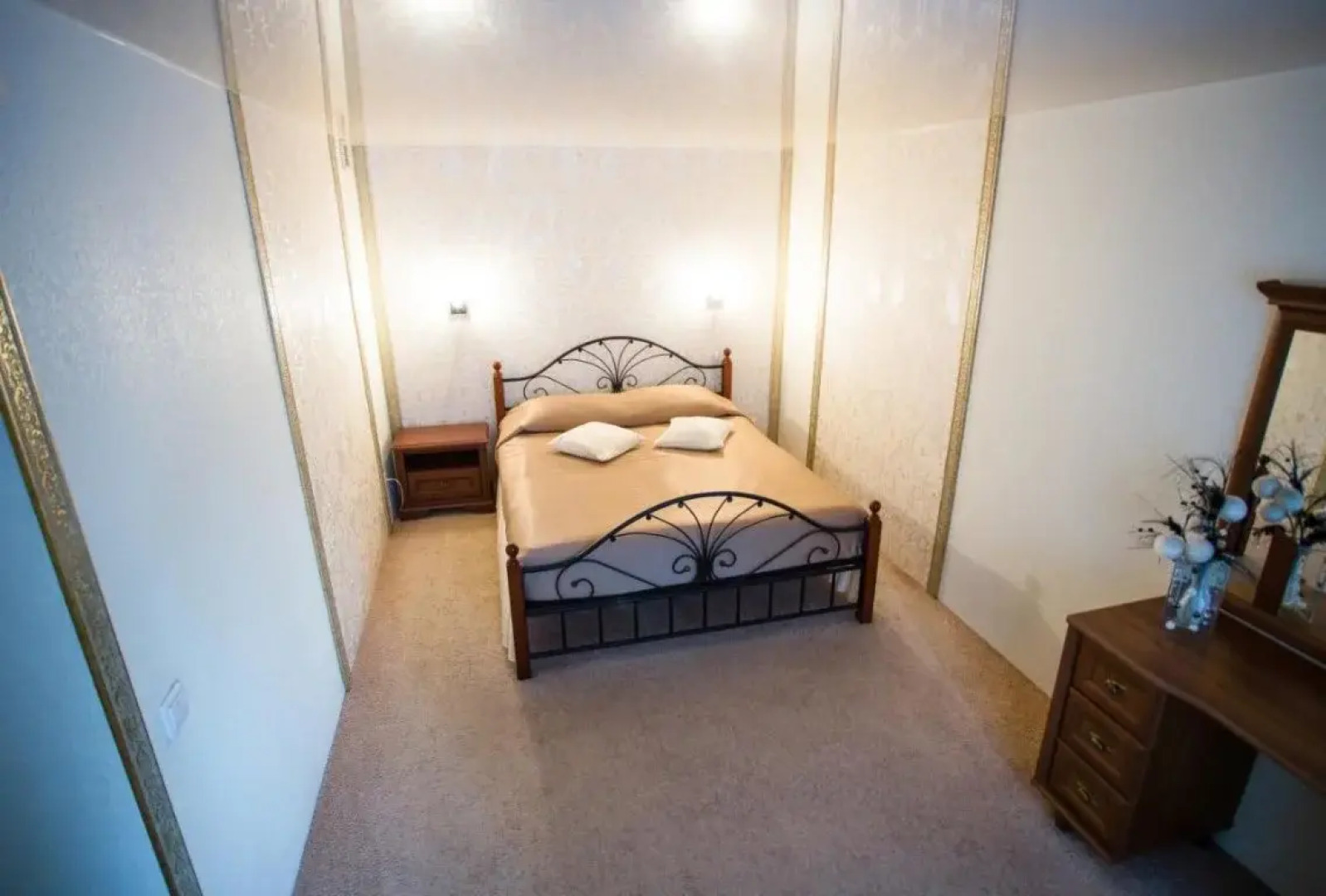 Отель Атриум