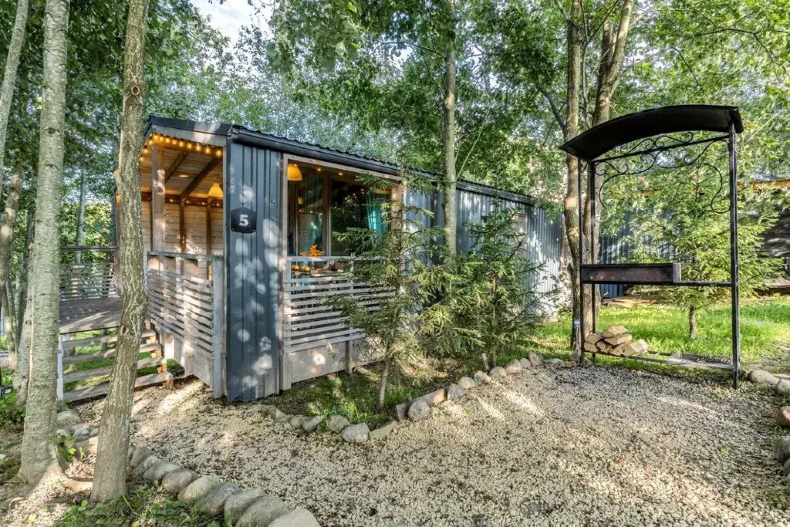 Частный дом у озера Кипень с баней, мангальной зоной и террасой