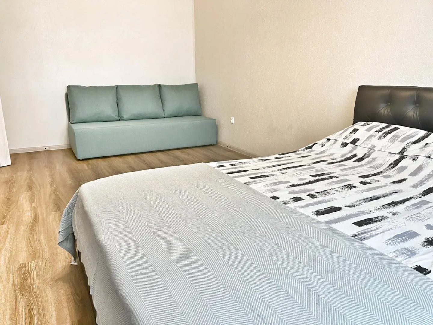 Квартира Елена Озерки