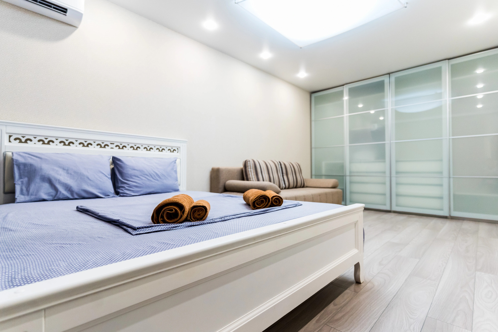 апартаменты в современном ЖК "Малая Земля" от LetoApart