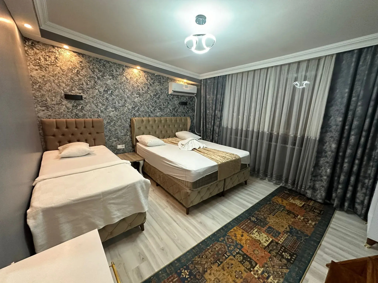 Апартаменты Gur Royal Suit