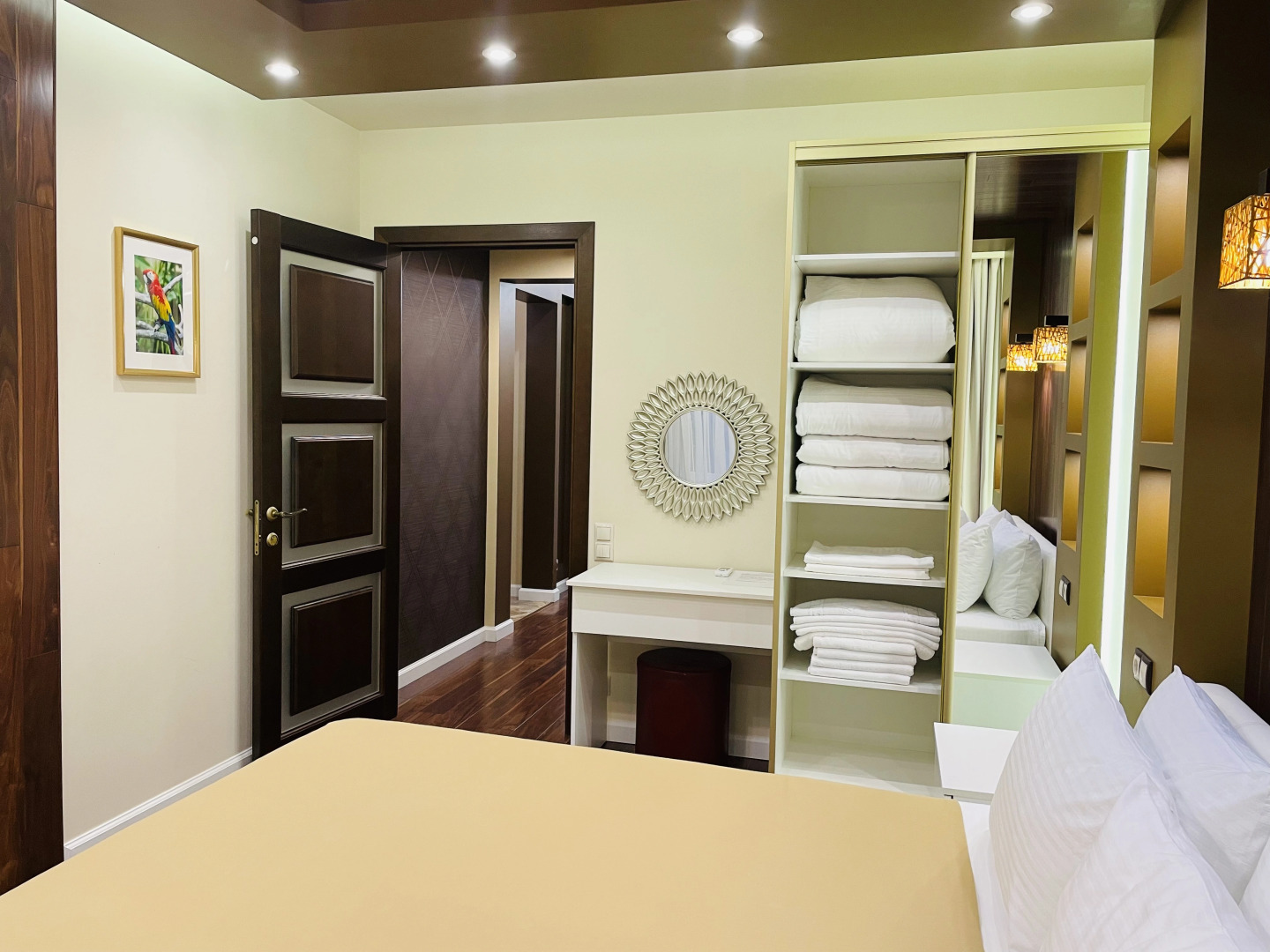 Квартира Уютная в Тихом Центре на Роз 65 10 Минут до Моря