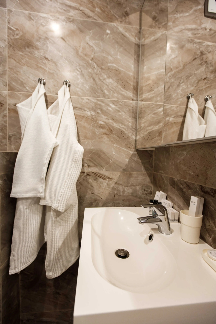 Апартаменты с отдельной спальней и балконом