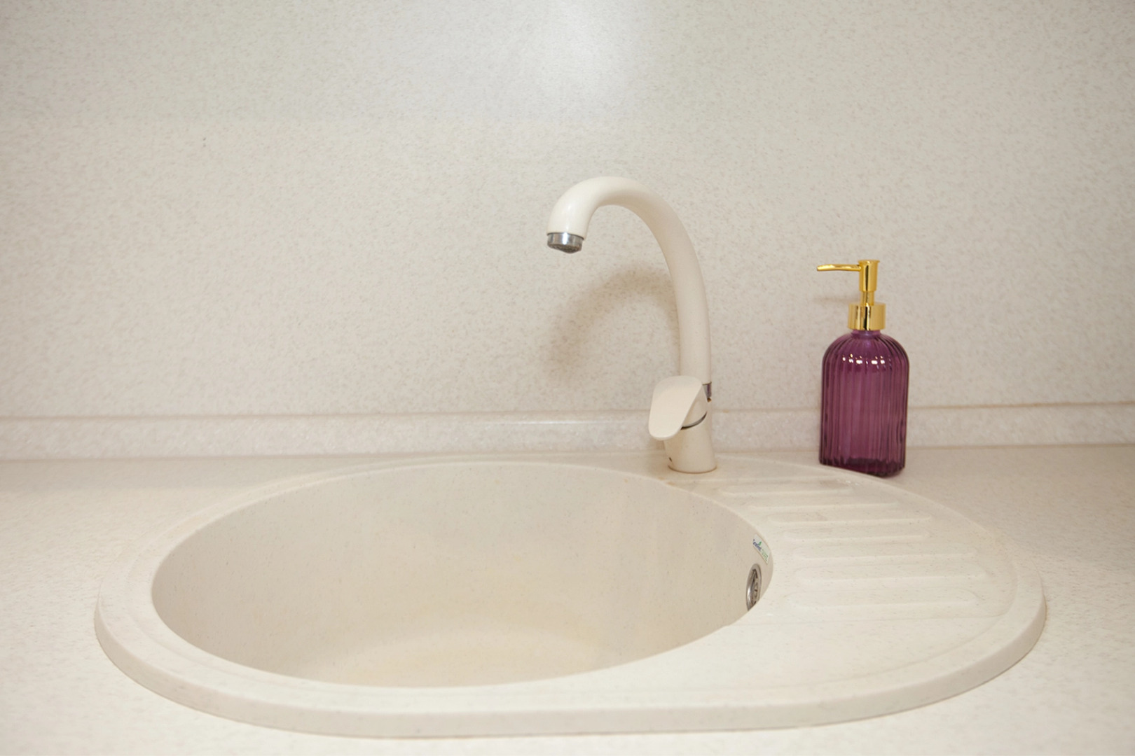 Апаратаменты около НЦ Кулакова