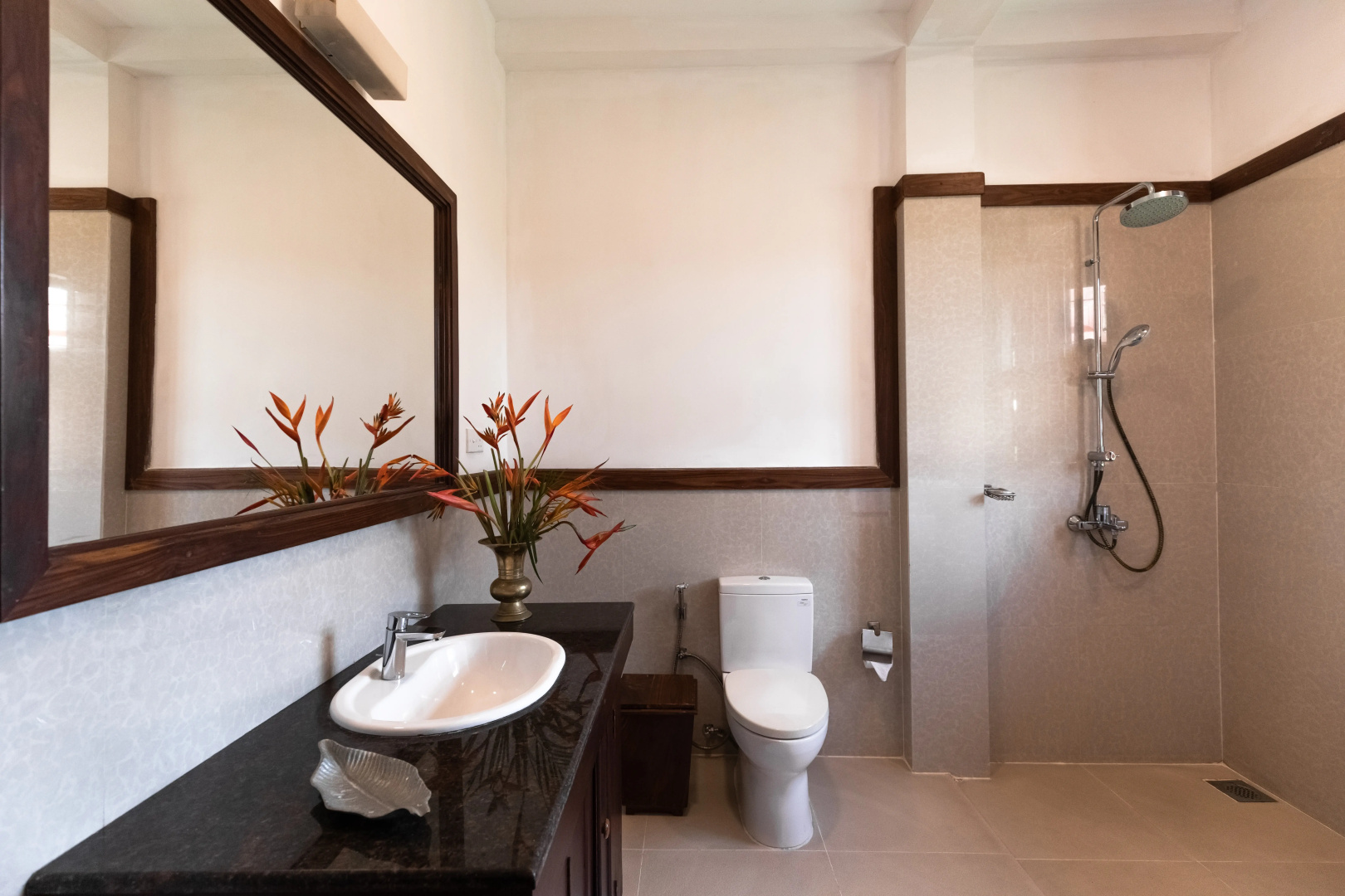 Вилла South Point Ocean 8 bedroom beach front