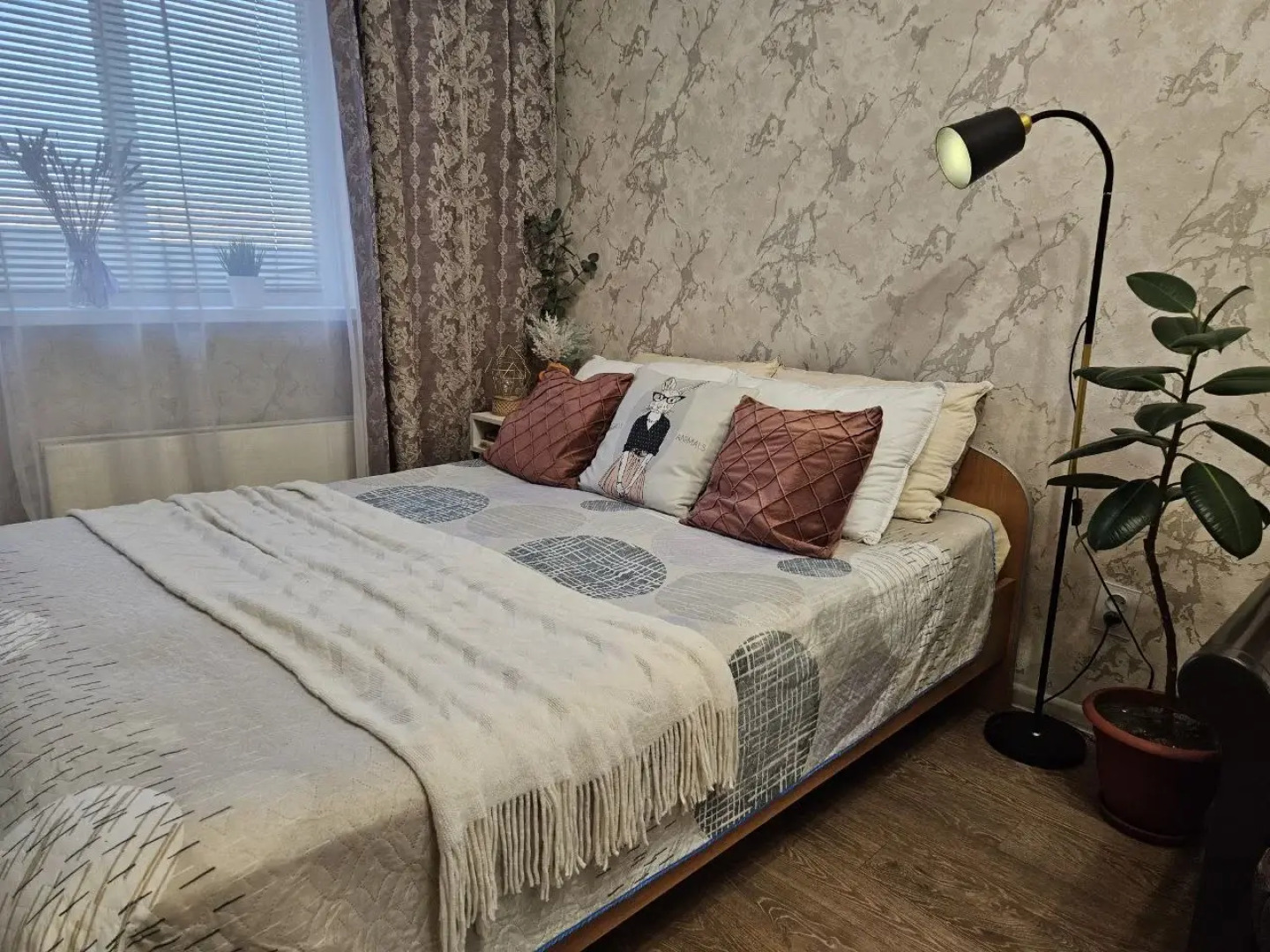 Квартира Айда к Регине (50 лет Октября 75)