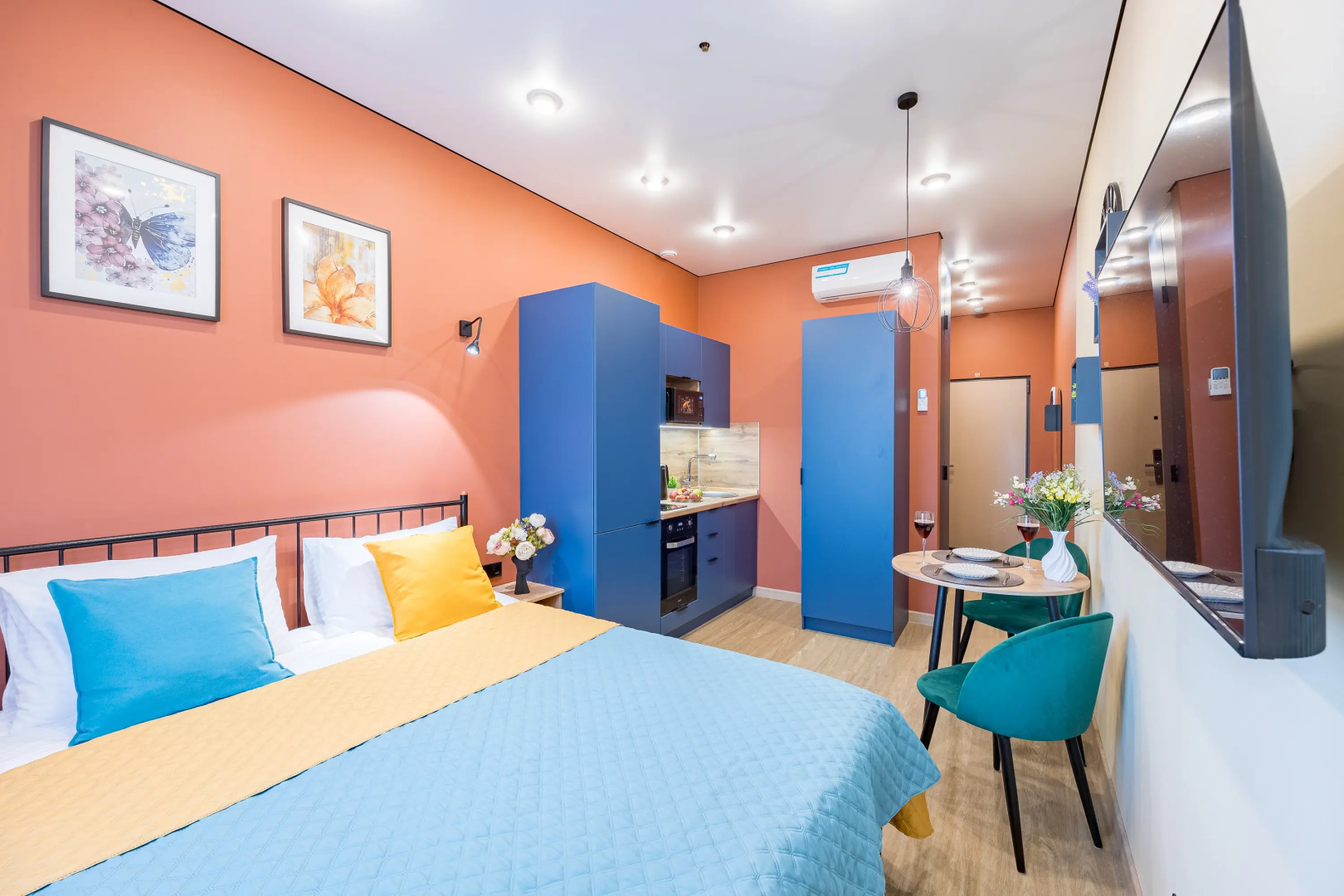 Апартаменты на Западной 85