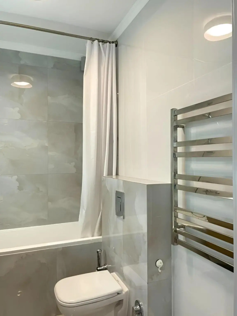 Апартаменты Айсберг с видом на храм с балконом