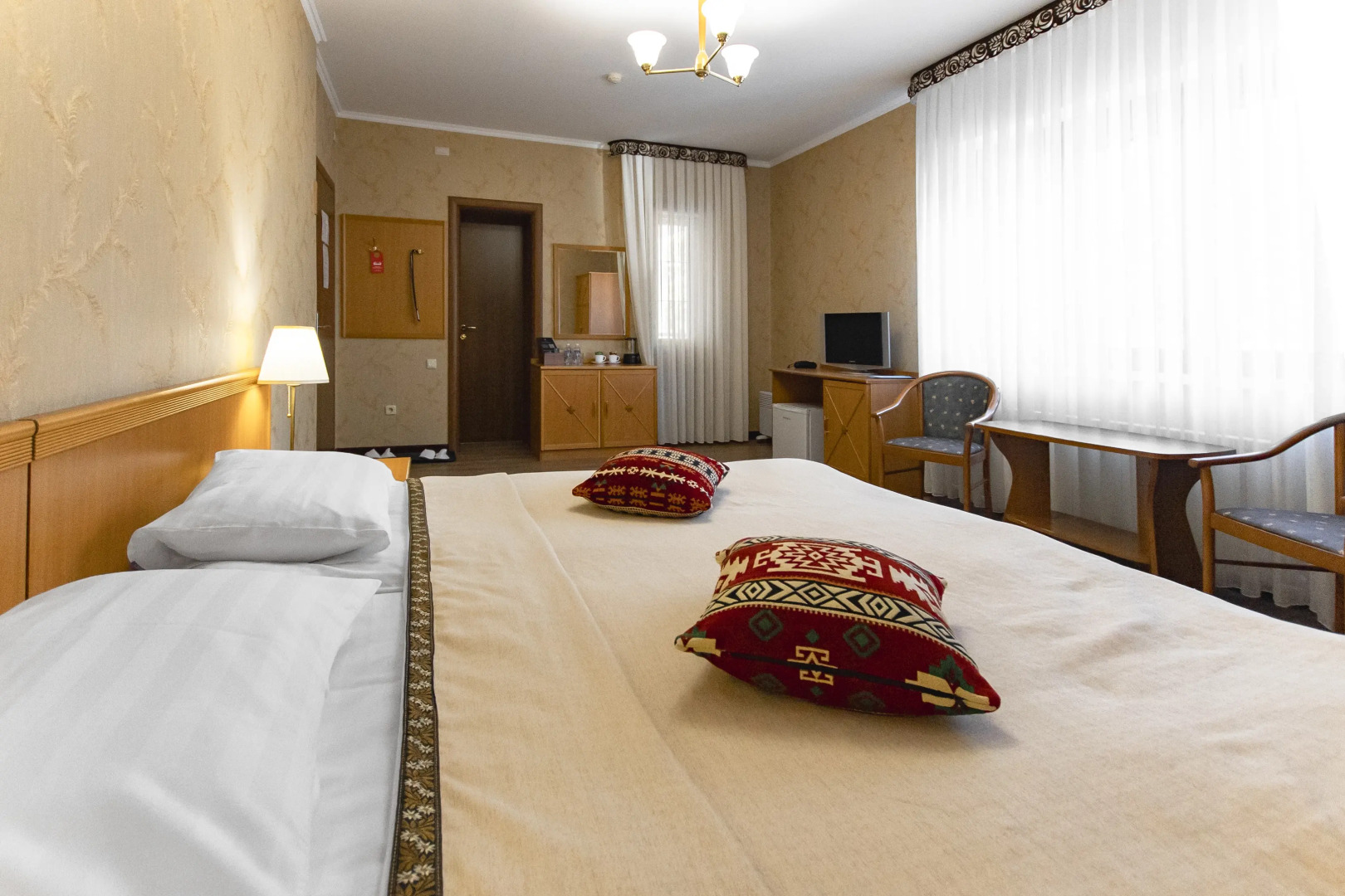 Времена года Чегет