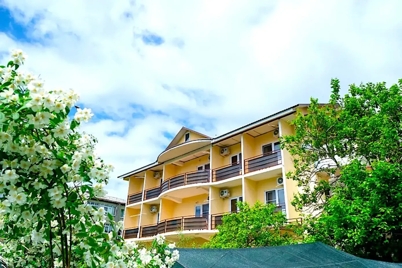 Гостевой дом Rakhat Vardane